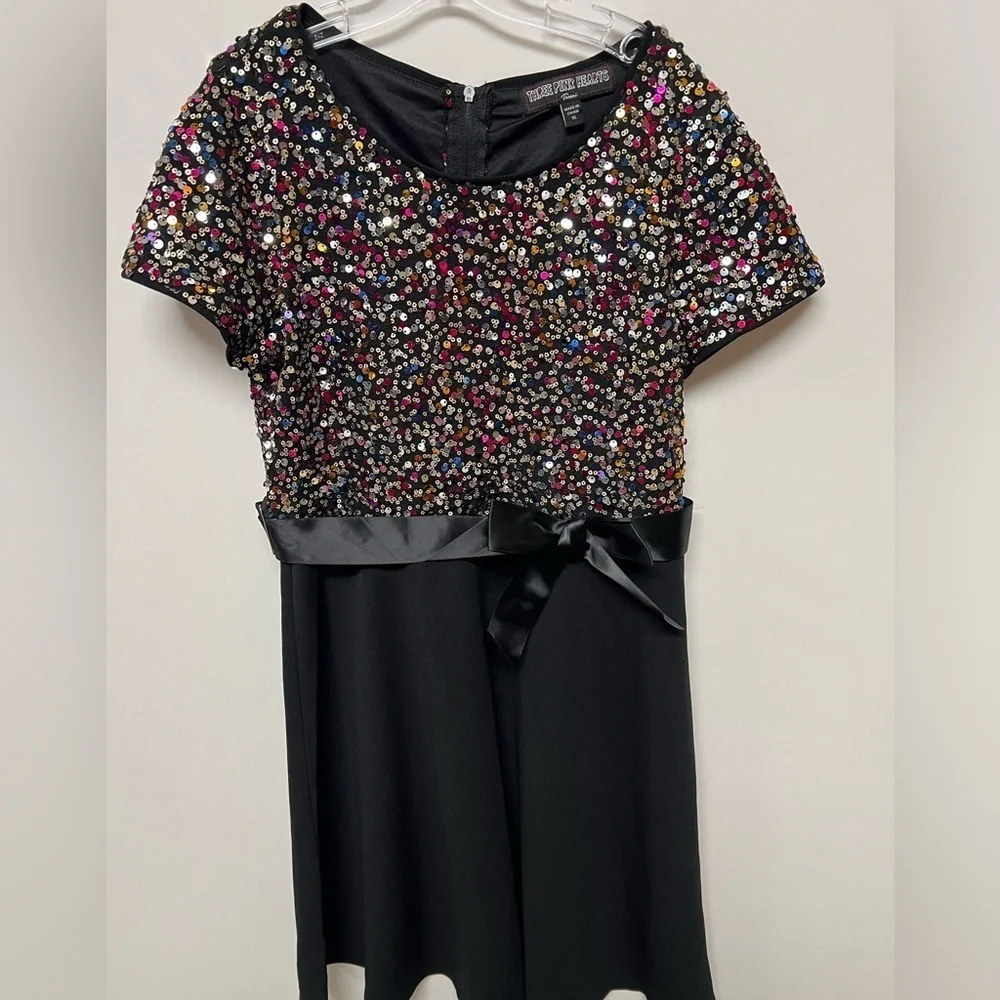 THREE PINK  HEARTS  BLACK W/MULTI-COLORED SEQUINS HOLIDAY OR PARTY DRESS.  XL